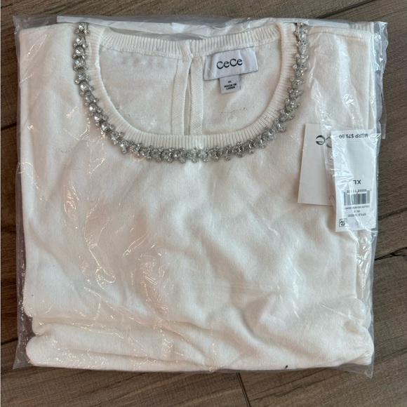 NWT Cece Embellished Rhinestone Neck white Short Sleeve Sweater Top Shirt XL - Picture 2 of 3